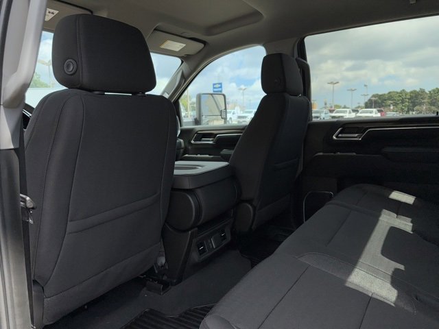 2025 Chevrolet Silverado 2500HD LT photo 8