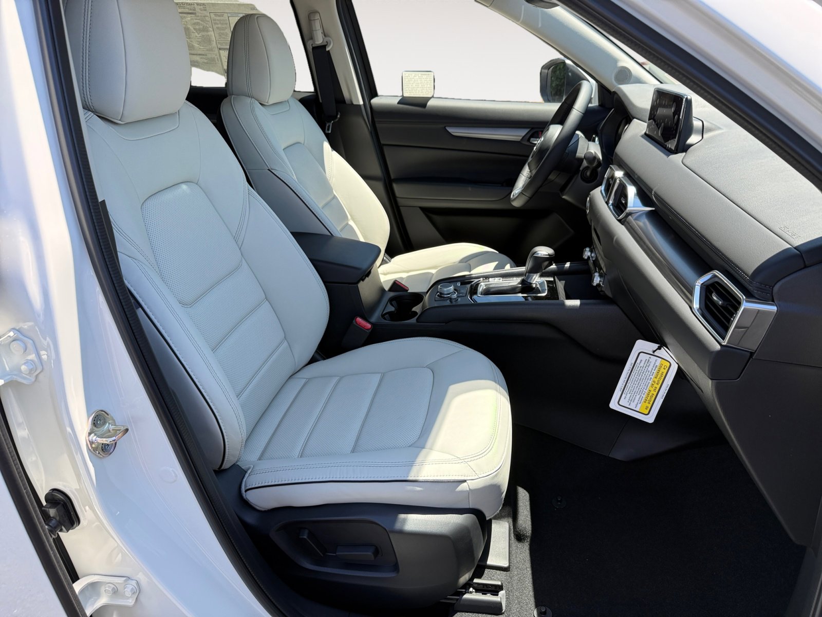 2025 Mazda CX-5 2.5 S Preferred photo 19