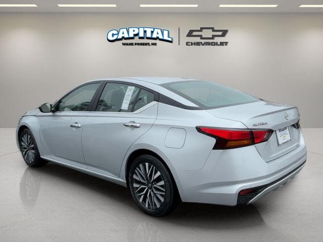 2024 Nissan Altima 2.5 SV photo 2
