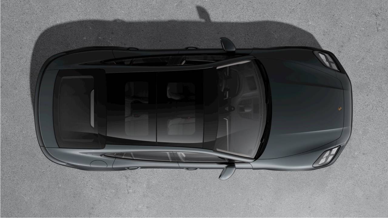 2026 Porsche Panamera 4 photo 2