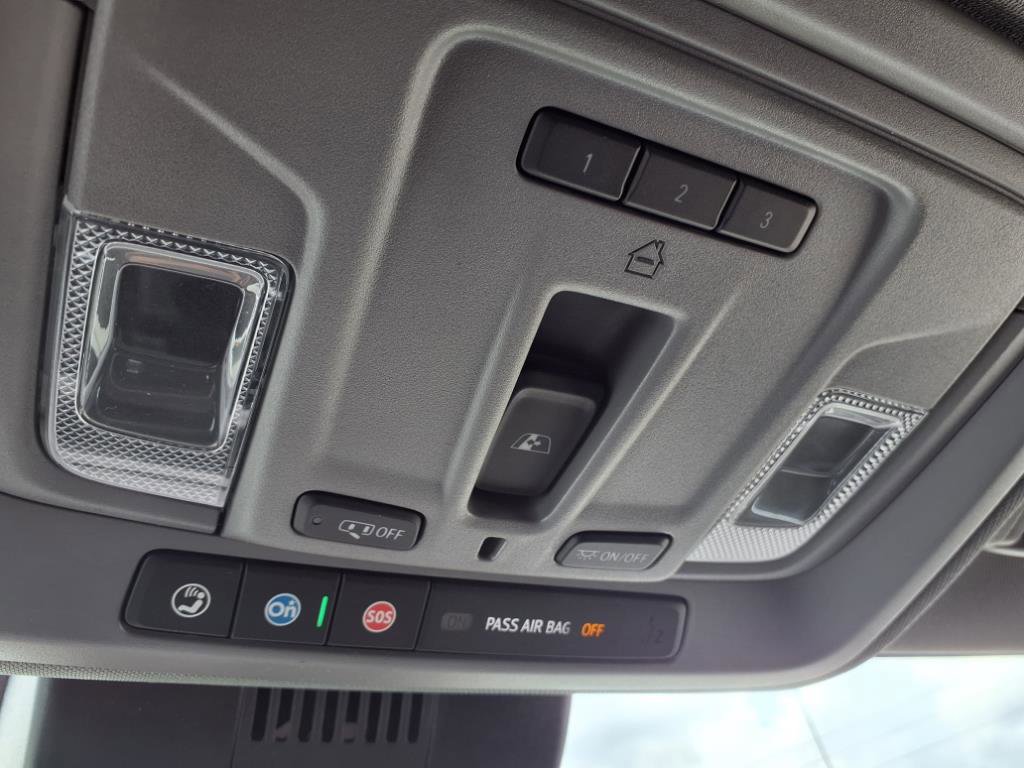2025 Gmc Sierra SLT photo 14