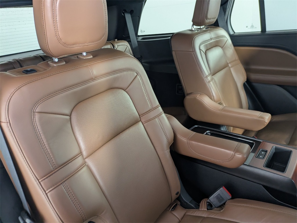 2021 Lincoln Aviator Grand Touring photo 31