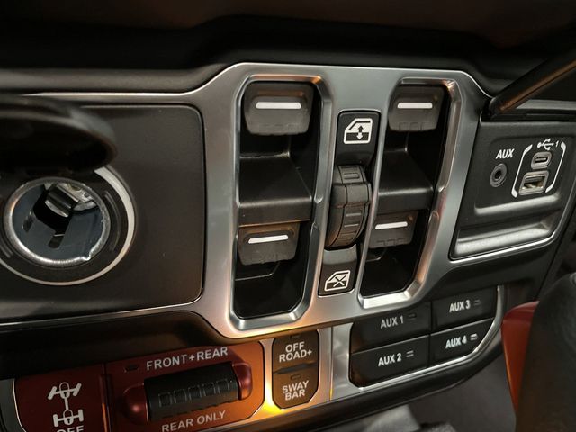 2025 Jeep Wrangler Rubicon photo 20