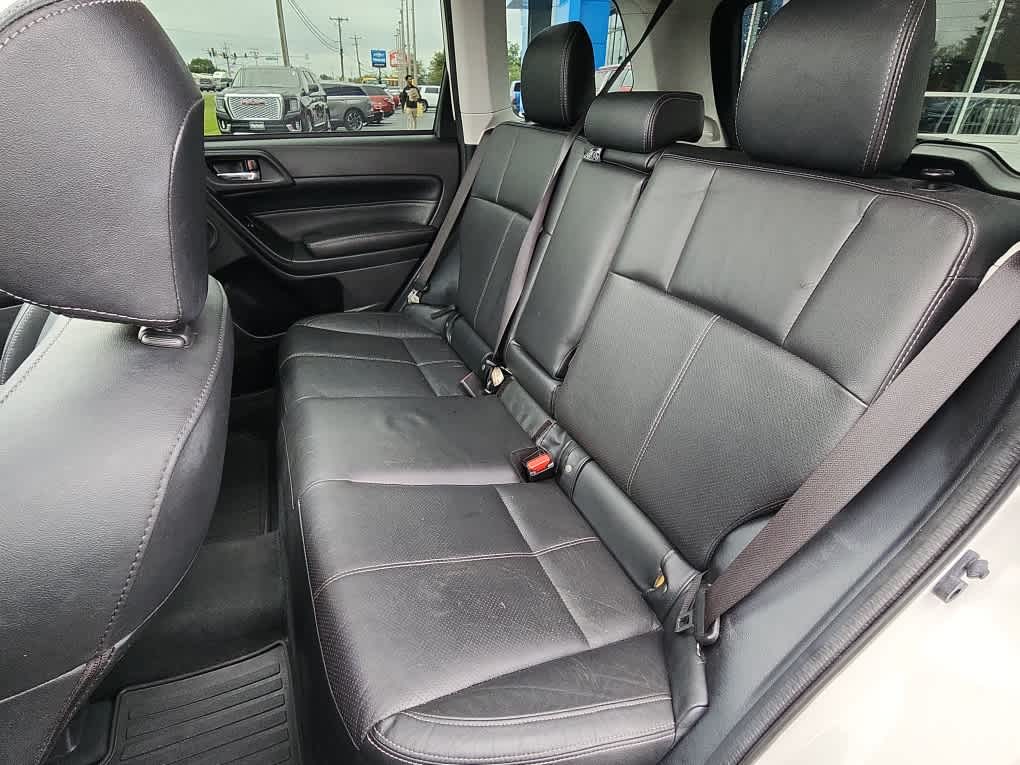 2017 Subaru Forester Touring photo 7