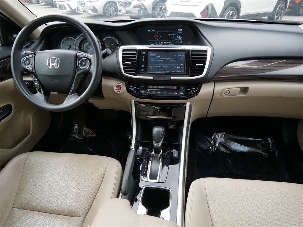 2017 Honda Accord EX-L photo 9