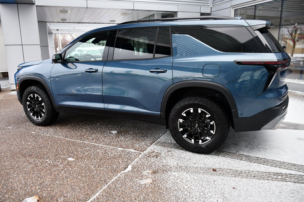 2025 Chevrolet Traverse Z71 photo 4