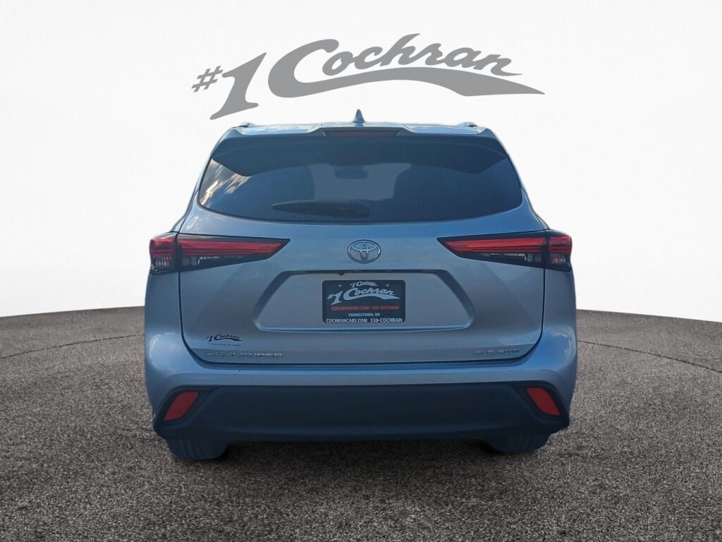 2021 Toyota Highlander XLE photo 6