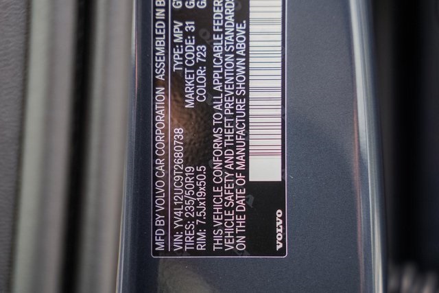 2026 Volvo XC40 AWD photo 33