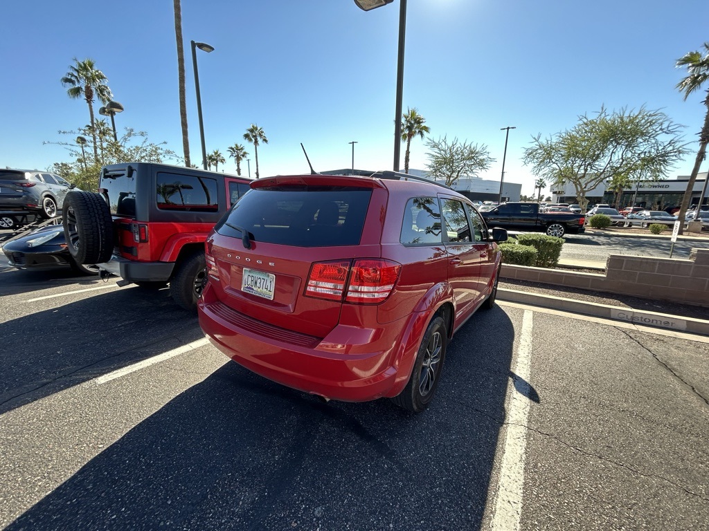 2017 Dodge Journey SE photo 2