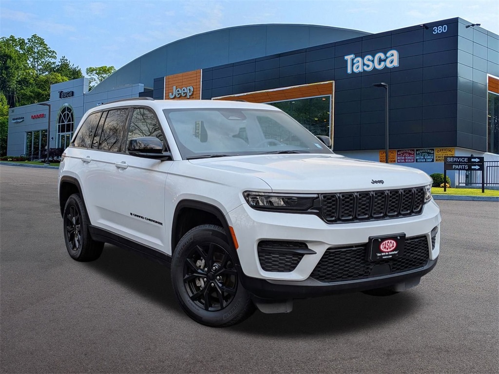 2025 Jeep Grand Cherokee Altitude's photo