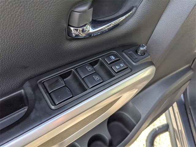 2024 Nissan Titan SV photo 14