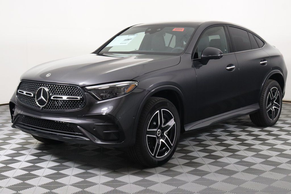 2026 Mercedes Benz GLC 300 Coupe 4MATIC photo 4