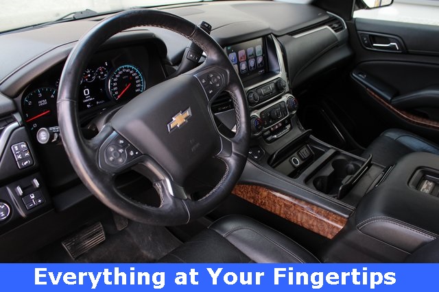 2017 Chevrolet Suburban Premier photo 2
