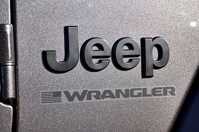 New 2026 Granite Crystal Metallic Clear-Coat Exterior Paint Jeep Sport image 11