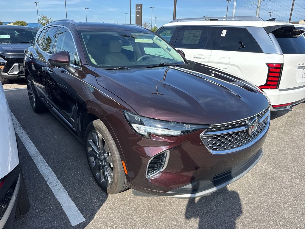 2022 Buick Envision Avenir photo 2