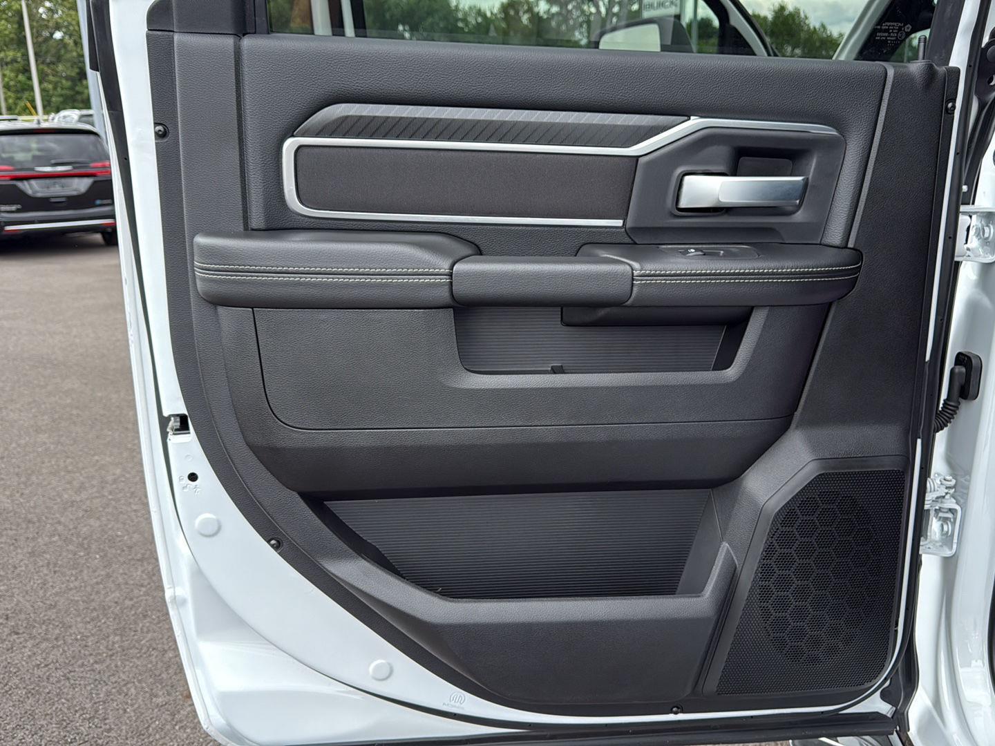 2025 Ram 2500 Big Horn photo 22