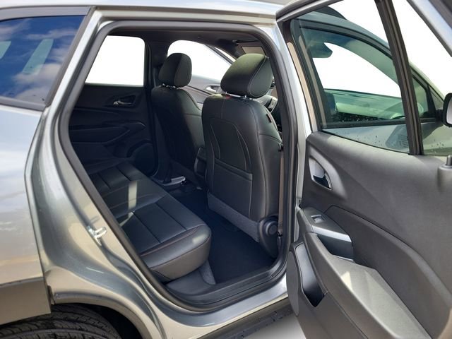 2025 Chevrolet Trax RS photo 24
