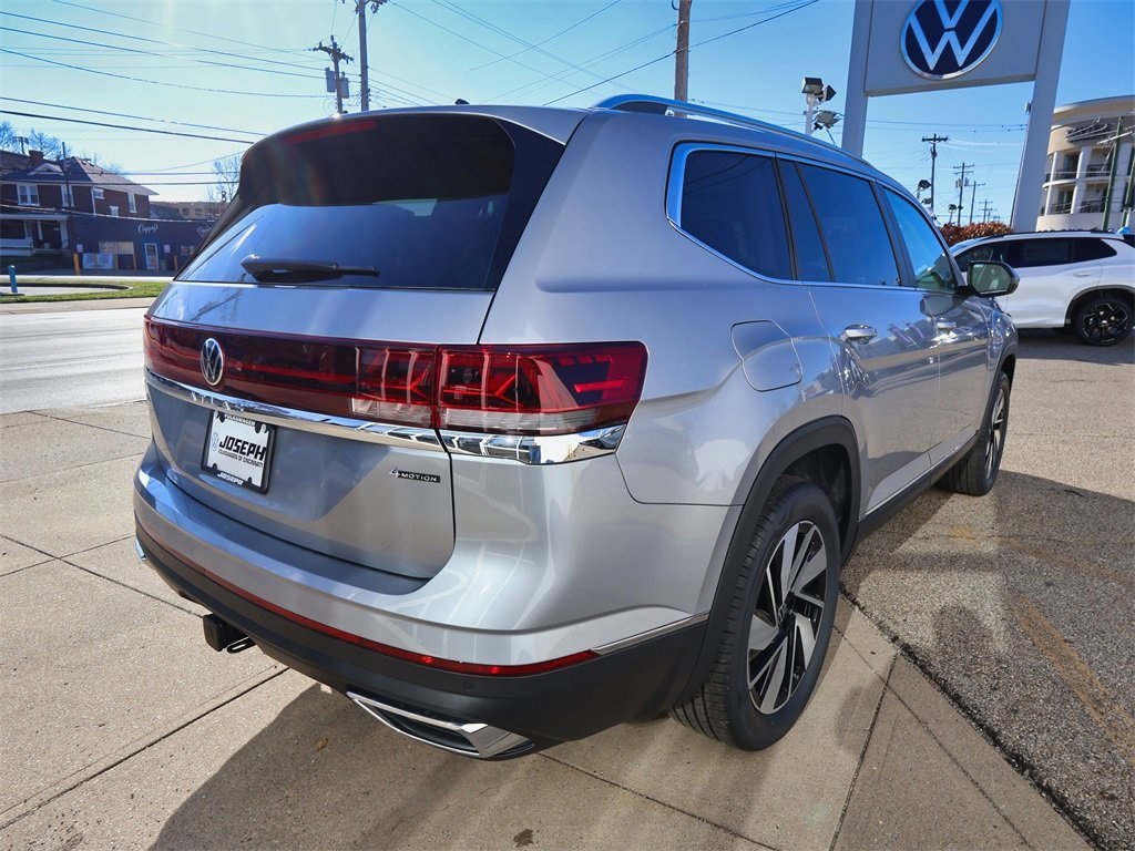 2026 Volkswagen Atlas SEL photo 4
