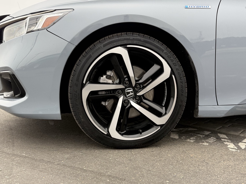 2022 Honda Accord Hybrid Sport photo 2