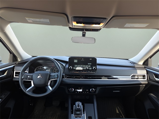 2024 Mitsubishi Outlander SE photo 10