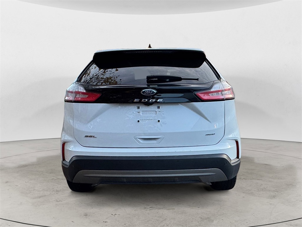 2024 Ford Edge SEL photo 4