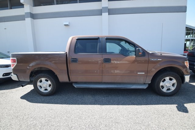 2011 Ford F-150 XLT photo 4
