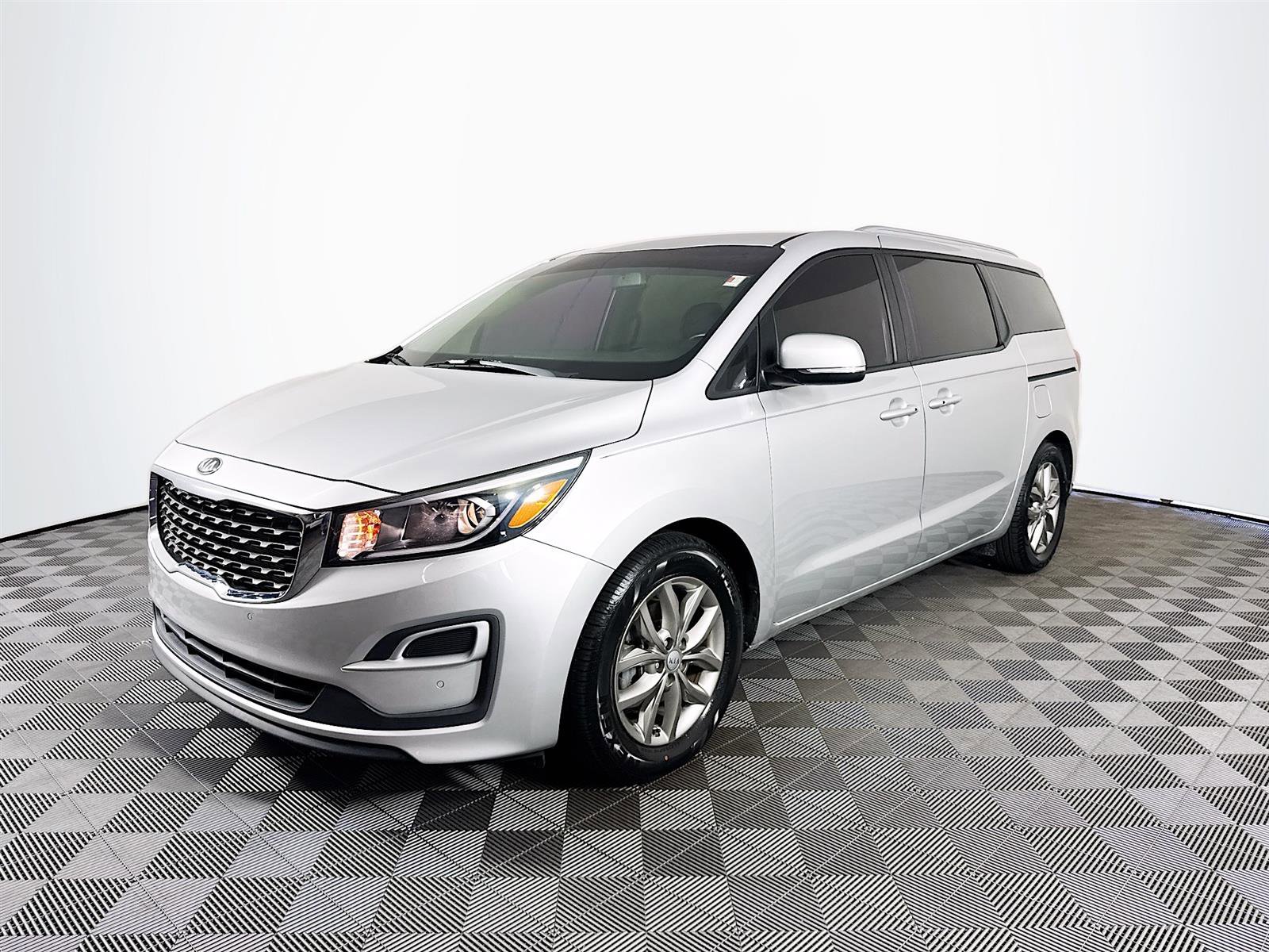 2021 Kia Sedona EX photo 3