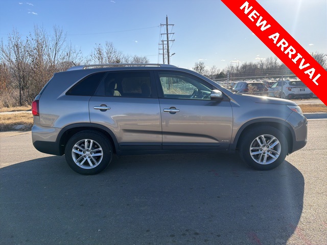 Used 2015 Kia Sorento LX with VIN 5XYKTCA60FG592216 for sale in Broken Arrow, OK