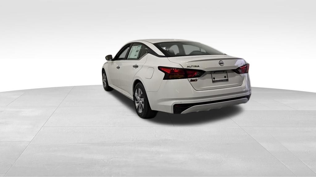 2025 Nissan Altima 2.5 S photo 3