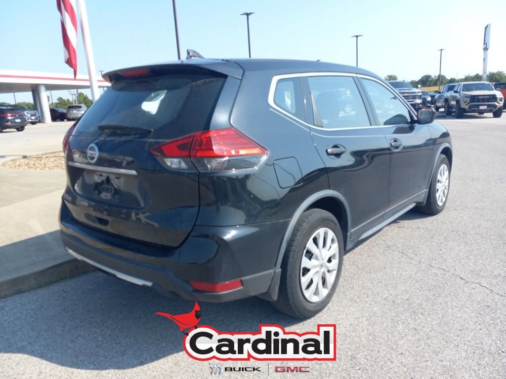 2017 Nissan Rogue S photo 4