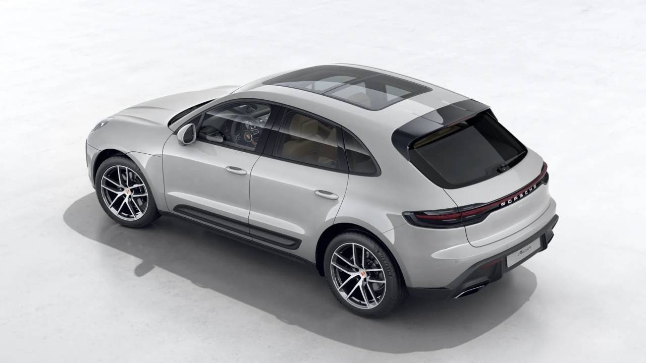 2026 Porsche Macan T photo 3