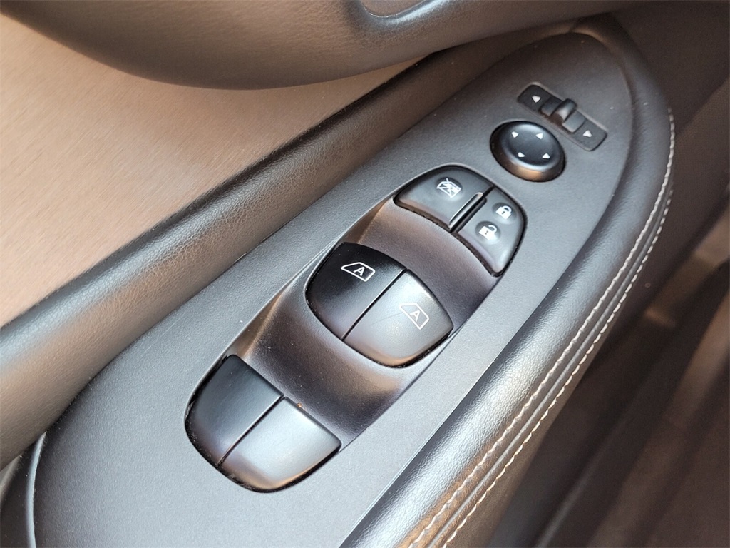 2021 Nissan Murano SV photo 21