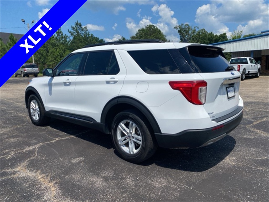 2024 Ford Explorer XLT photo 13