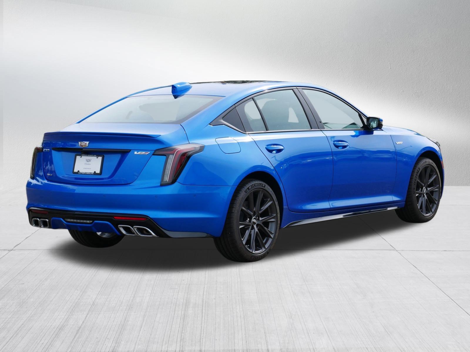 2026 Cadillac CT5 V photo 7