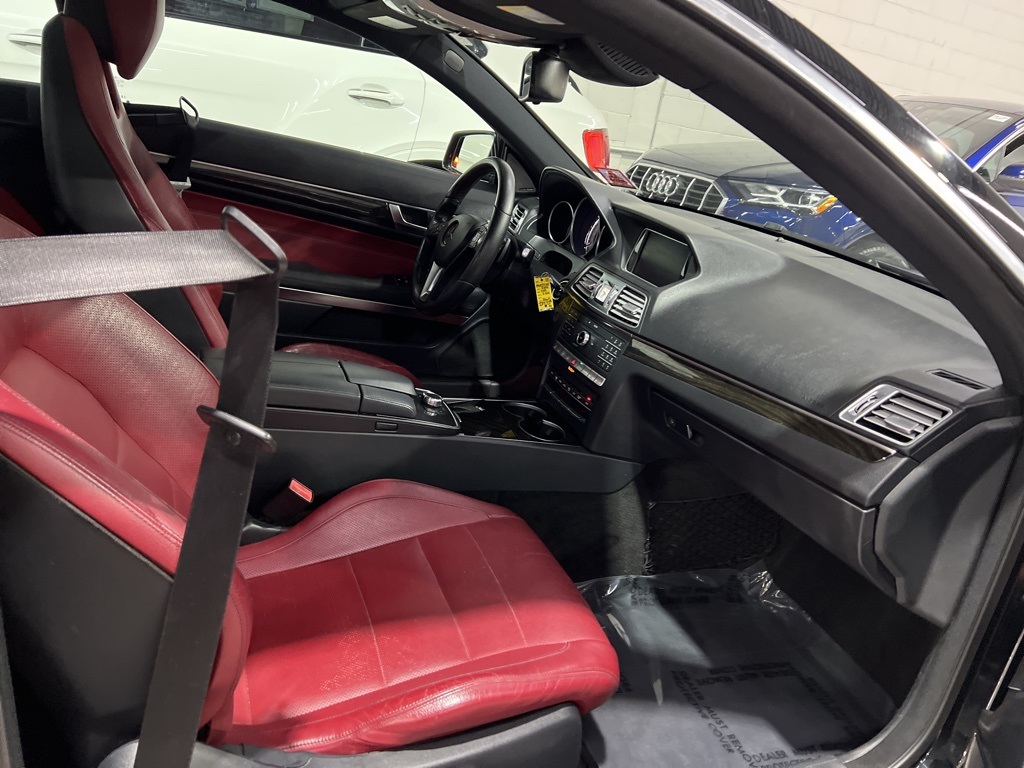 2016 Mercedes Benz E 400 4MATIC photo 8