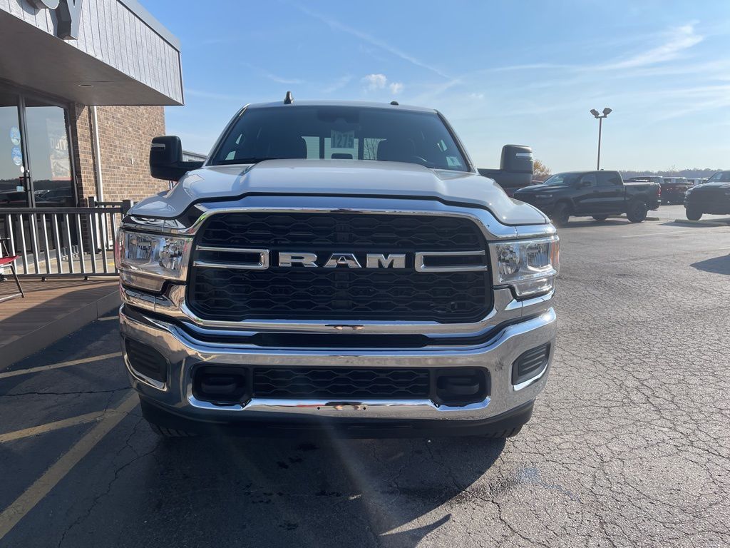 2024 Ram 2500 Tradesman photo 2