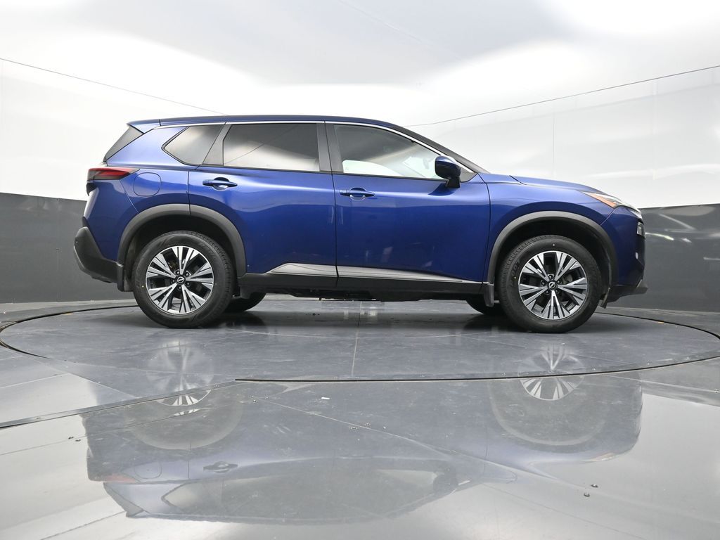 2022 Nissan Rogue SV photo 25
