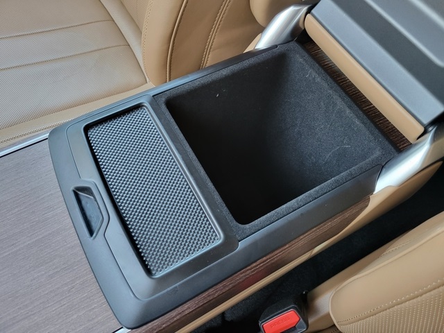 2023 Land Rover Range Rover SE photo 36