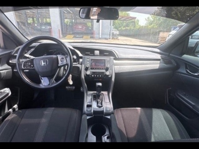 2019 Honda Civic Sport photo 6