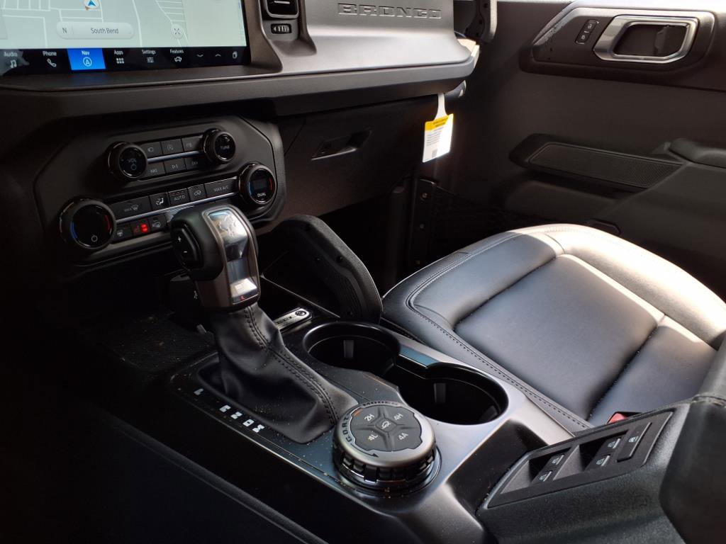 2025 Ford Bronco Badlands photo 18