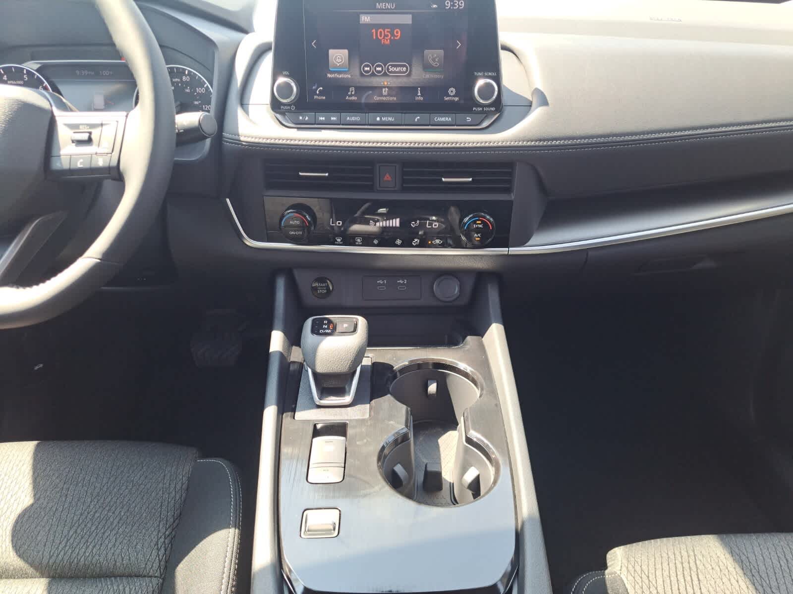 2026 Nissan Rogue SV photo 20
