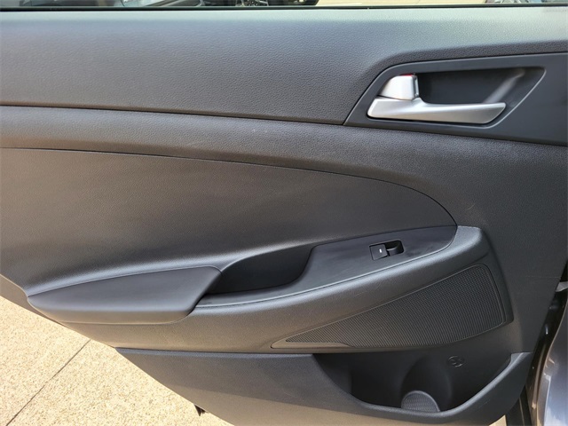2019 Hyundai Tucson SE photo 10
