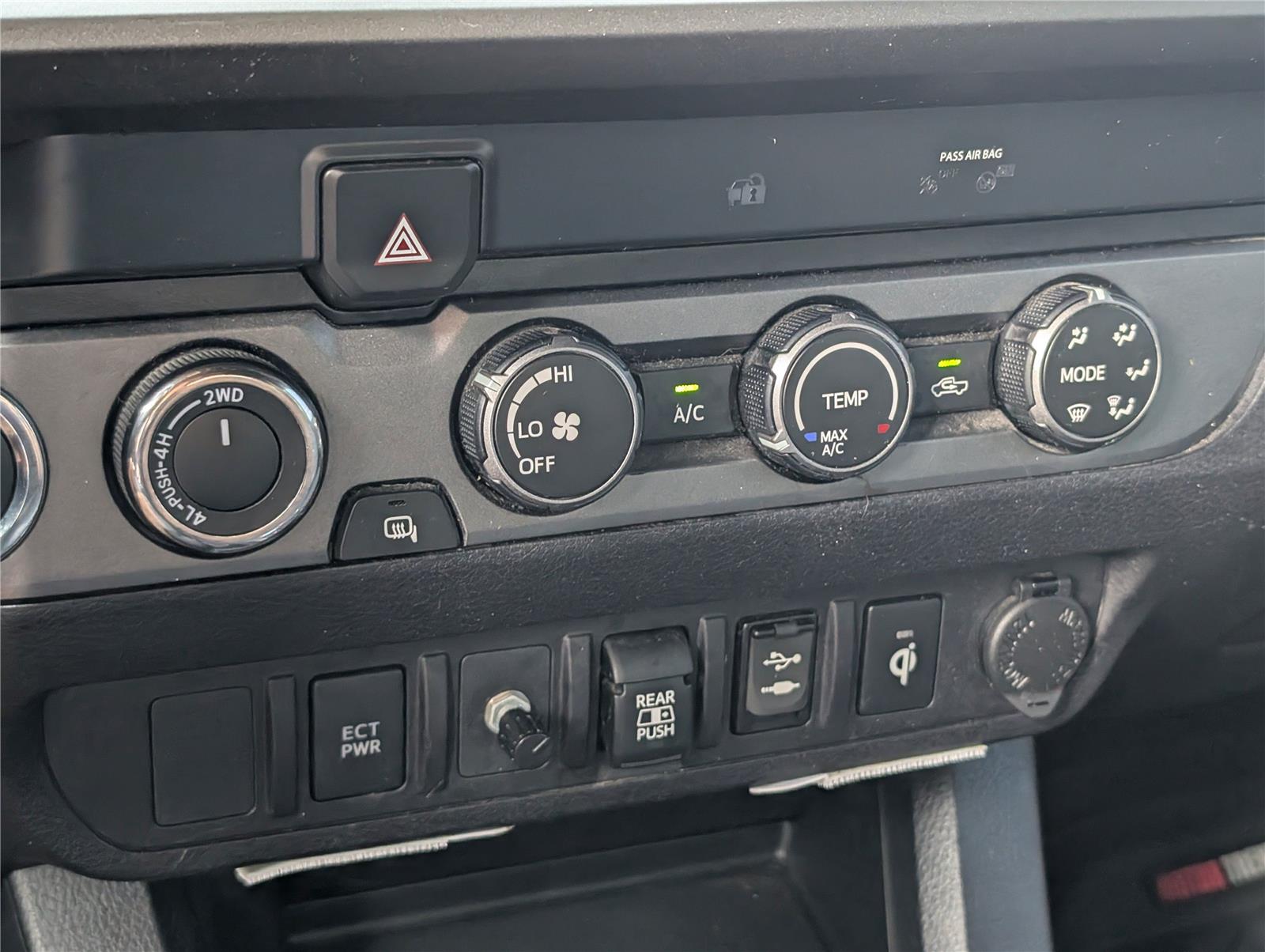 2019 Toyota Tacoma SR photo 18