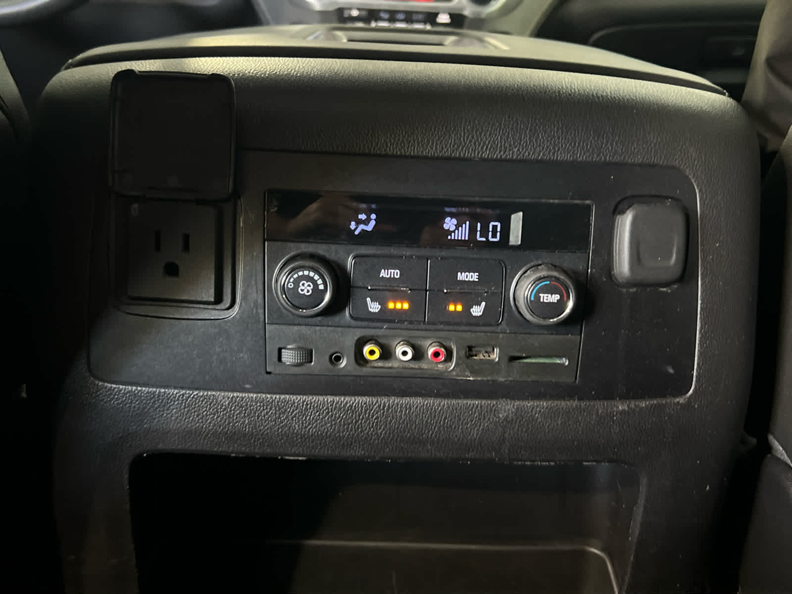 2016 Gmc Yukon XL SLT photo 15