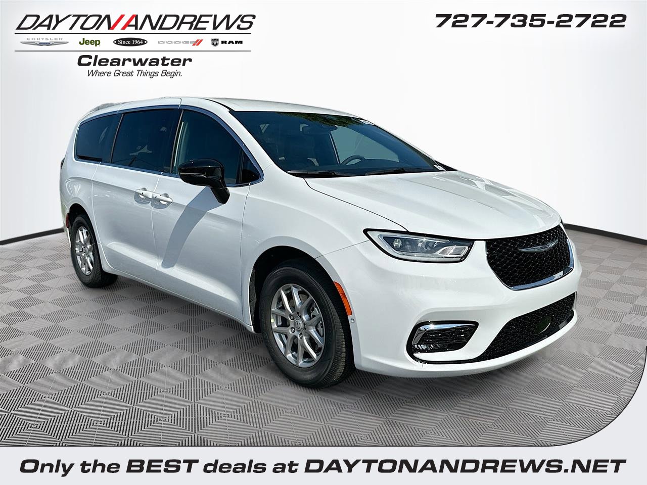 2026 Chrysler Pacifica Select's photo