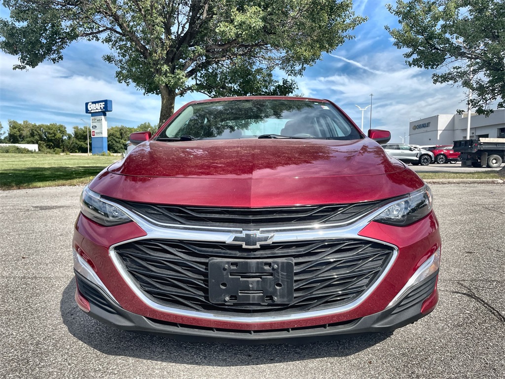 2022 Chevrolet Malibu RS photo 3