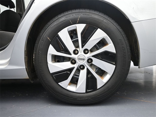 2020 Nissan Altima 2.5 S photo 12