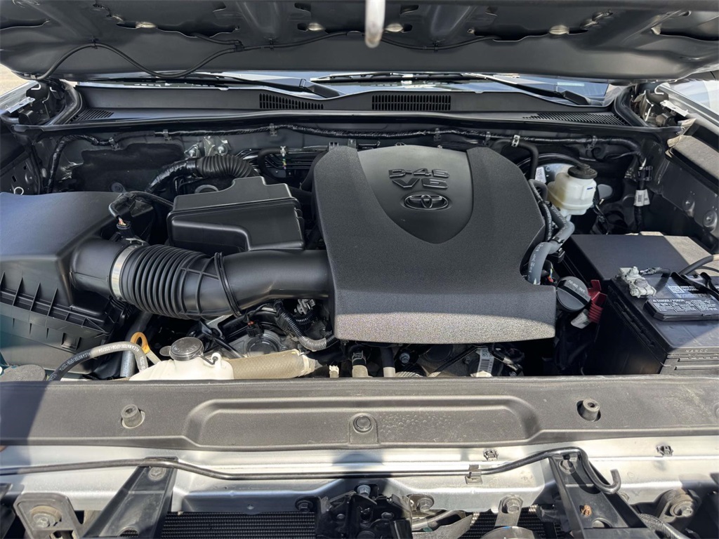 2023 Toyota Tacoma SR5 photo 13