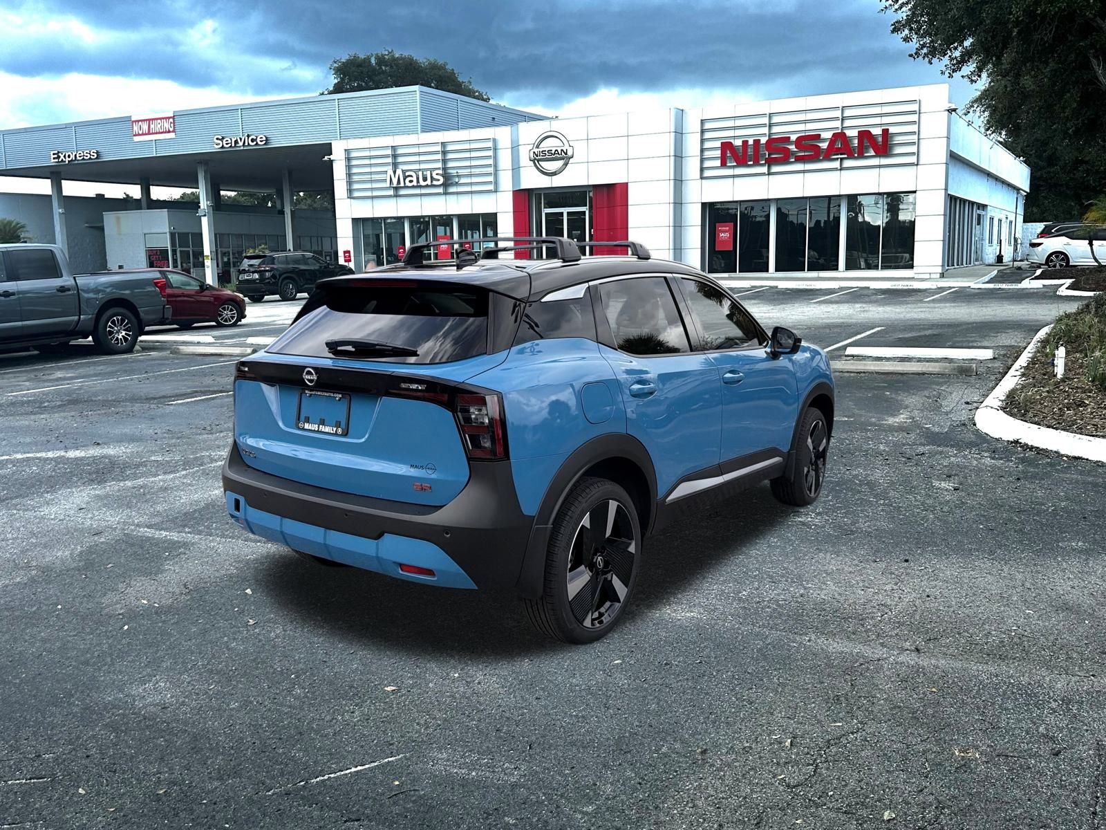 2026 Nissan Kicks SR photo 3