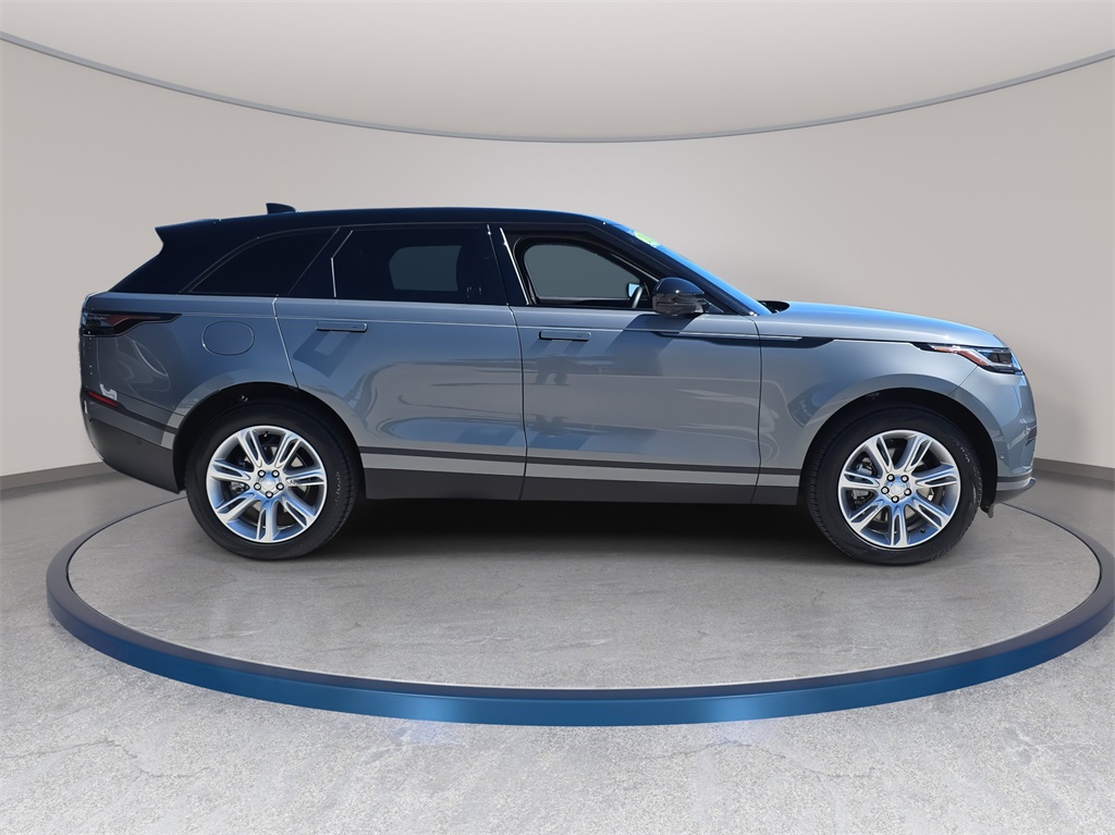 2025 Land Rover Range Rover Velar S photo 4